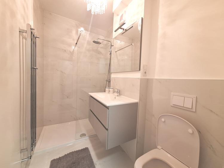 Apartament cu 2 camere, 45 mp, balcon, parcare, zona Tineretului