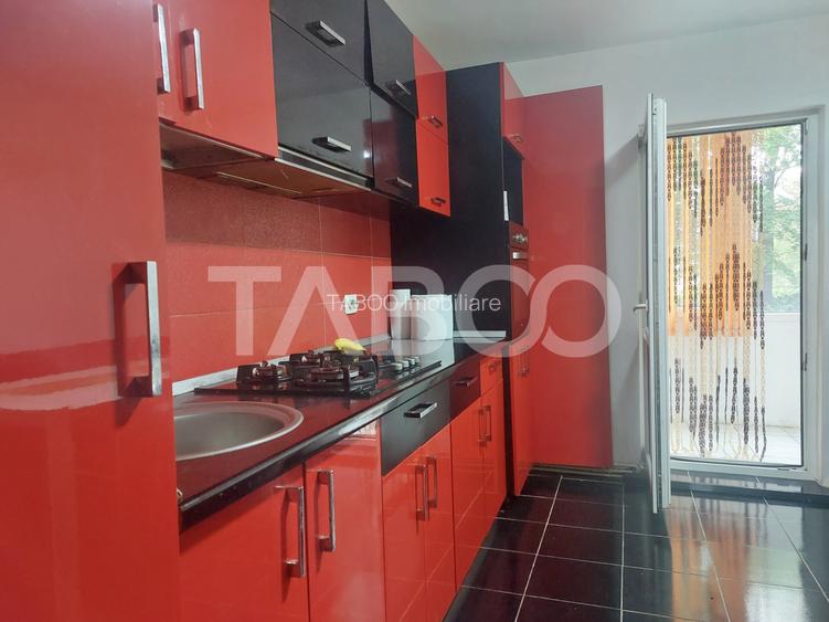 Apartament cu 2 camere decomandate si balcon de inchiriat in Strand - 7