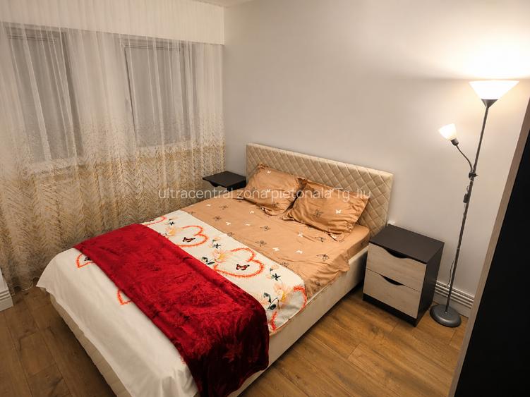 Apartament 2 camere | Ultracentral, Pietonală | 50 mp | Etaj 6/7 | Renovat | 400 - 4