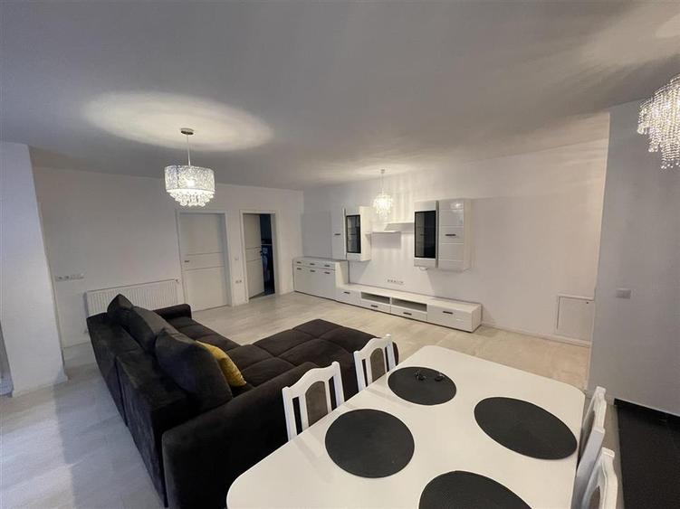 Apartament modern cu 3 camere terasa si 2 parcari in Kogalniceanu