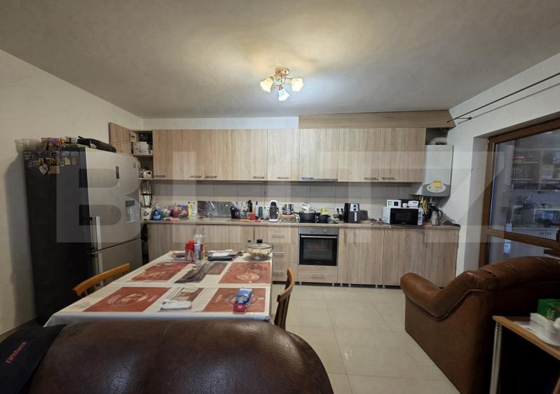 Casa tip duplex de vanzare, 5 camere, 234 mp, zona Titulescu-Satu Mare