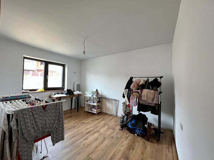 Casa noua 200mp cu teren 600mp finisata mobilata 250.000eur neg