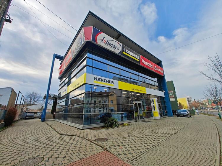 Cladire mixta de birouri si spatii comerciale - Comision 0%