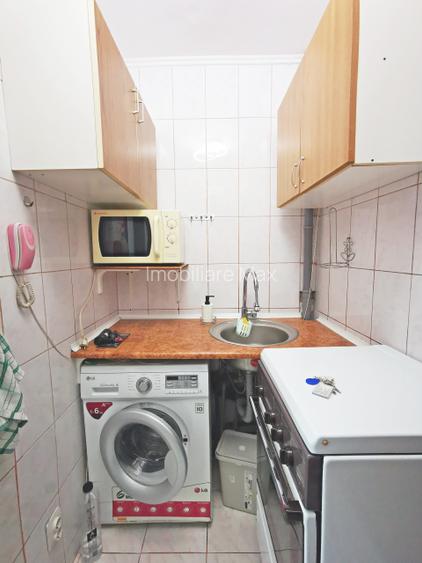 Inchiriere Garoniera Lujerului bulevardul Timisoara  langa Grand Via - 2