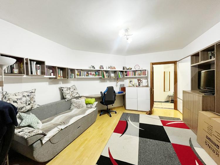 Apartament cu 2 camere, 77 mp, loc de parcare, Bucium