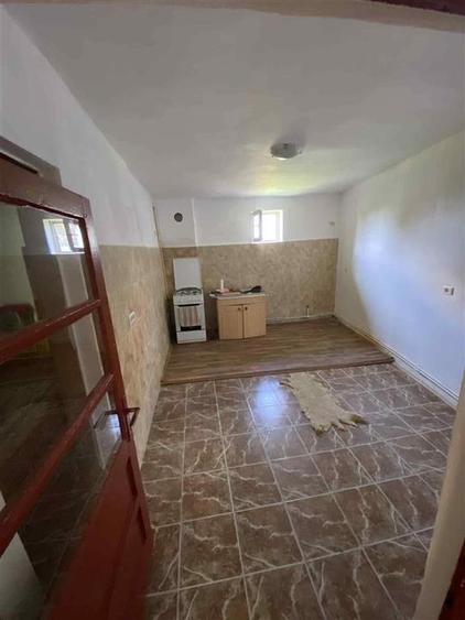 Casa cu 3 Camere si Gradina - Zona Centrala