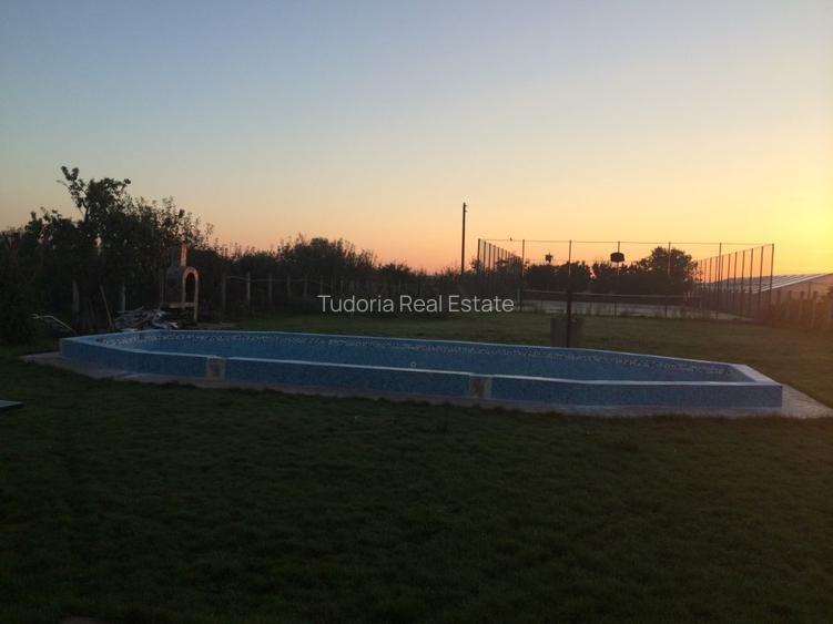 Casa individuala, 325 mp, teren 6475 mp, Vetis, Satu Mare! - 4