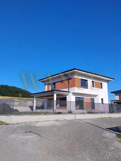 Casă nouă 120 mp utili 500 mp teren Semifinisată Chinteni, aproape de pădure