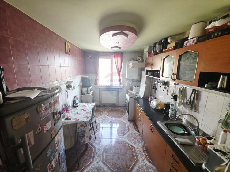 Apartament cu 4 camere de vânzare în zona Maratei - 22