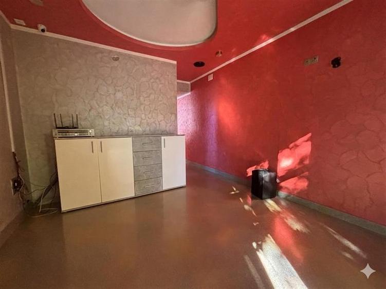 Investitie inteligenta: apartament si spatiu comercial cu acces separat