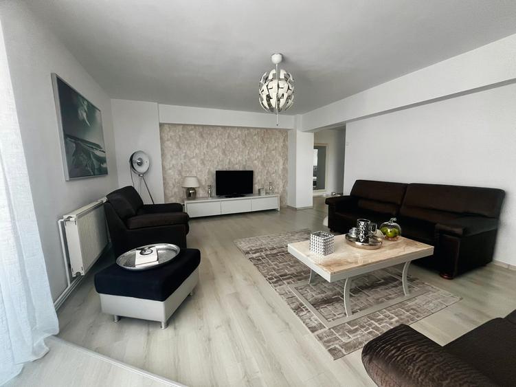 Apartament 3 camere, Calea Bucuresti, mobilat, centrala