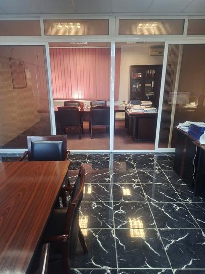 Zona ultracentrala - Cladire moderna de birouri, Parter+Mezanin+Etaj