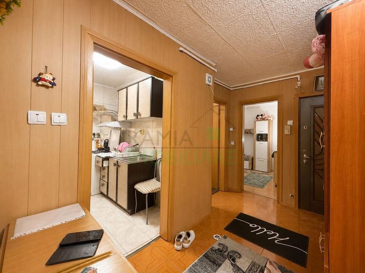 Apartament 2 camere decomandat ,49 mp, Parter, balcon, boxă