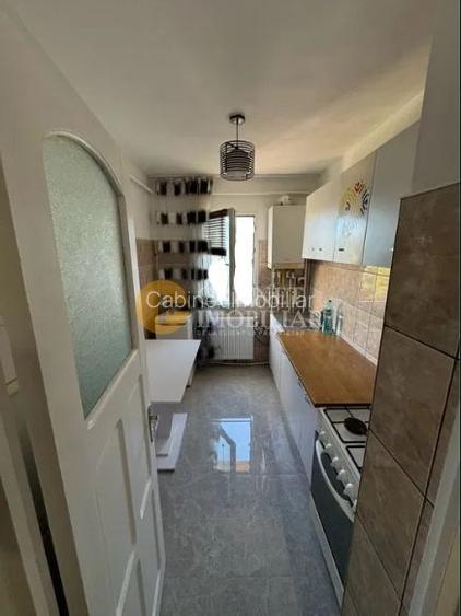 Apartament cu 2 Camere - Liber - Podu Ros Primaverii - 4