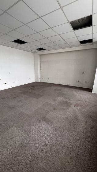 De vanzare CLADIRE CORPORATE – FOST SEDIU BANCAR - BRASOV
