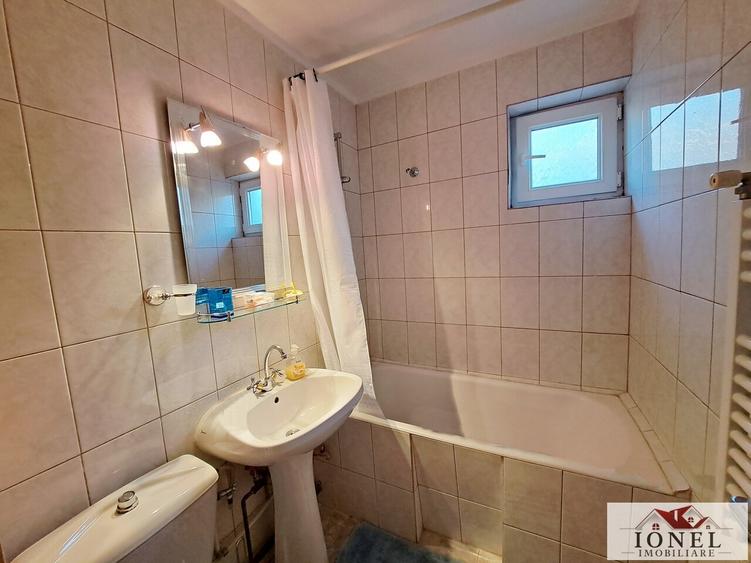 Vanzare apartament patru camere in Cugir