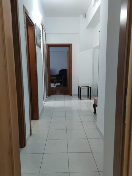 Apartament 2 camere decomandat,bloc Camera de Comerț-zona Afi Mall