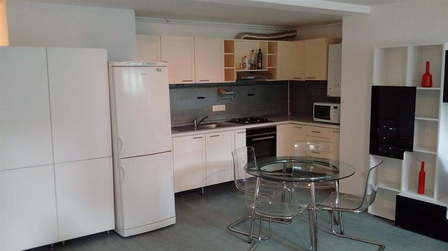 Apartament 2 camere 15mp gradina zona Strand