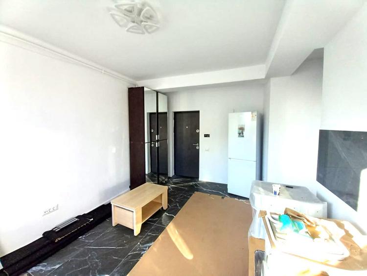 Pret redus ! Apartament tip studio , parter inalt , bloc nou , liber
