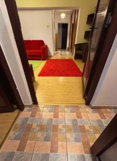 Apartament 3 Camere,Tineretului,Metrou,bl.1985,reabilitat,Amenajat,2bai,mobilat