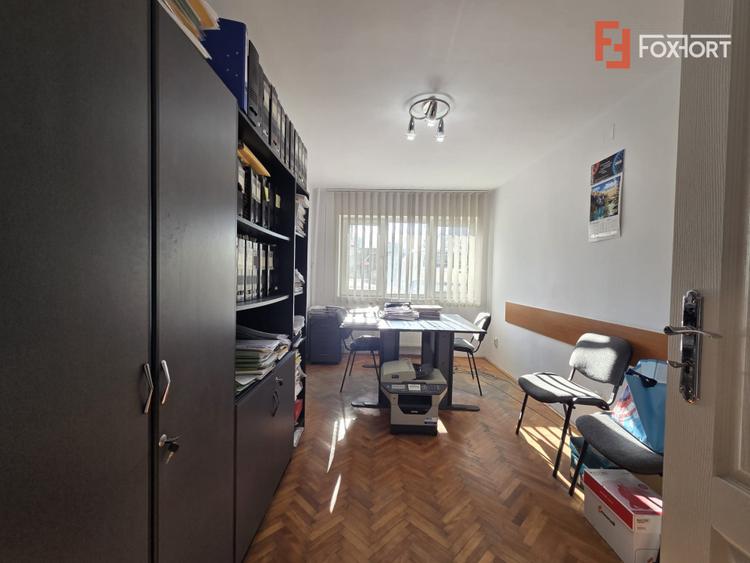 Apartament 2 camere de vanzare in Arad, Strada Praporgescu, locuinta / birou