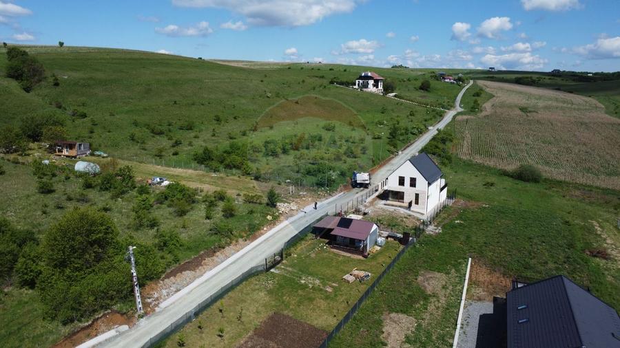 Teren intravilan 2307 mp în Salicea, zona premium, aproape de Cluj