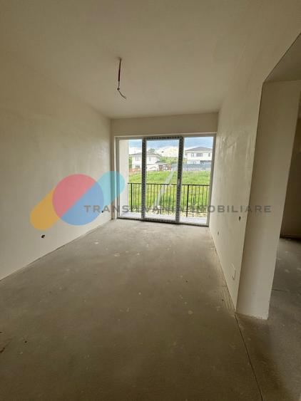 Duplex semifinisat, 120 mp utili, drum privat, zona Chinteni