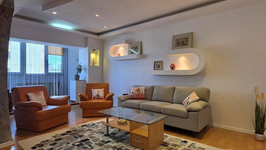 Apartament 3 camere, zona Grivitei