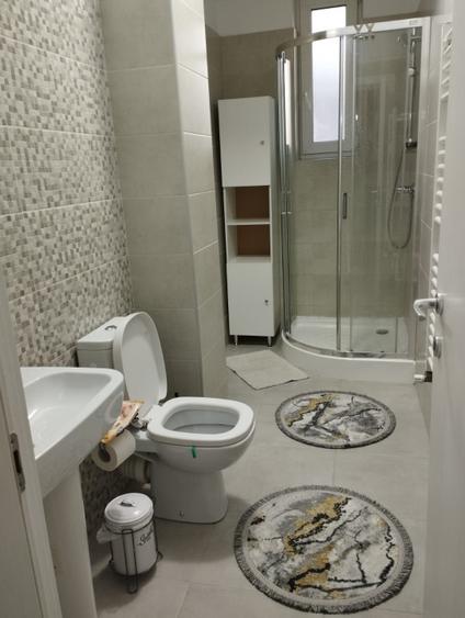 Mamaia nord-apartament 2 camere decomandat