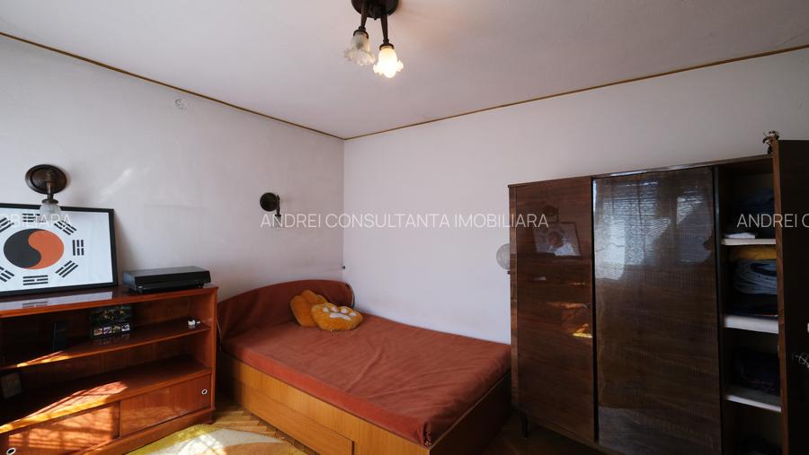 Vanzare casa mare cu etaj si 6200 mp teren intravilan Fieni, judetul Dambovita - 24