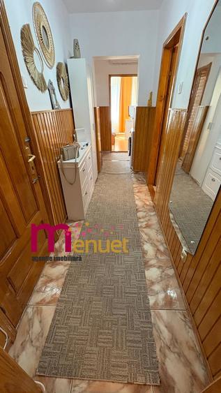 Apartament 3 camere,Central,etaj 8,gaze,mobilat