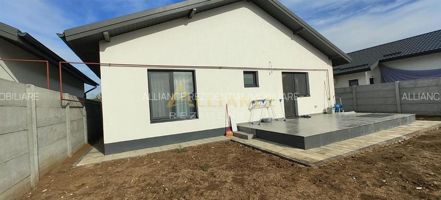 CASA PARTER -3 camere-2 BAI-TEREN 320 MP - 4
