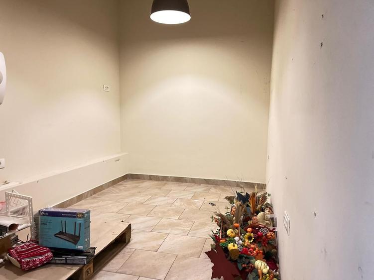 Spatiu comercial zona Lipovei