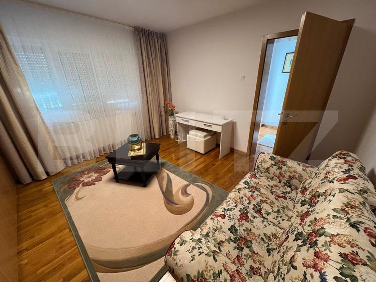 Reședință impunătoare, 6 camere, 430 mp și un teren de 730 mp, zona Cetate