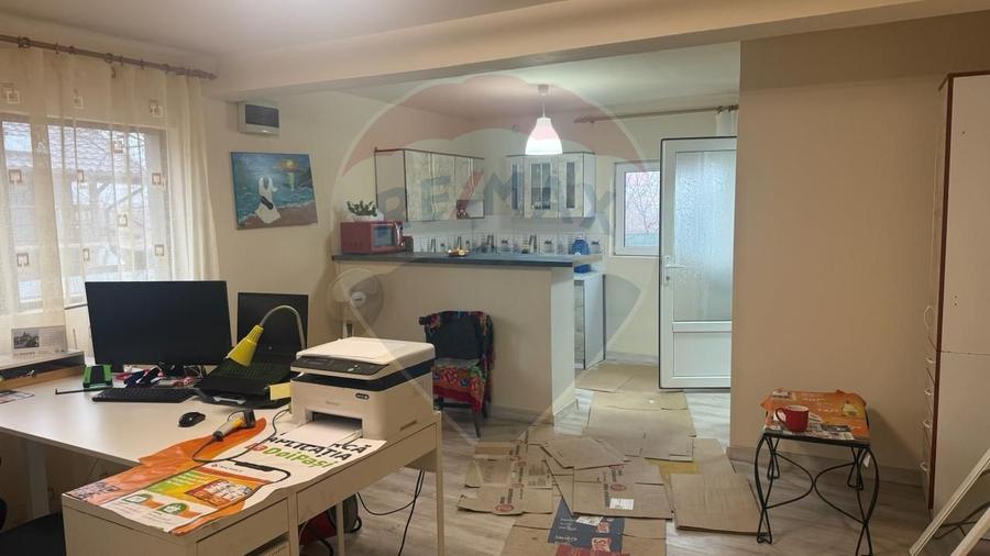Spatiu Comercial la Strada Principala Gruiu | pretabil lanturi retail