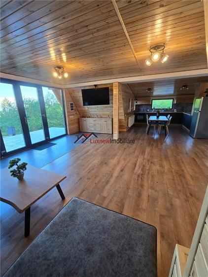 Cabana A-Frame premium – confort, natură și intimitate!