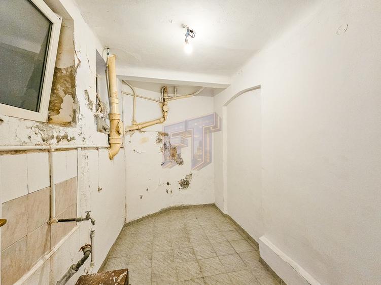 Apartament 3 camere, 79 mp în Cartierul Armenesc, vilă interbelică