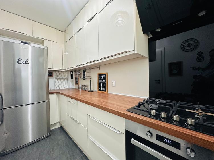 Alexander Residence || 4 dormitoare + gradina