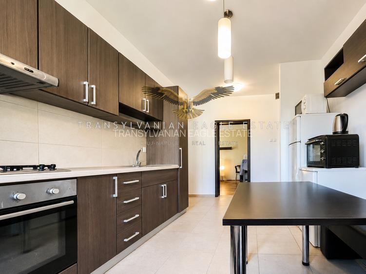 UMF/Apartament cu 2 camere|decomandat|strada Republicii - 8