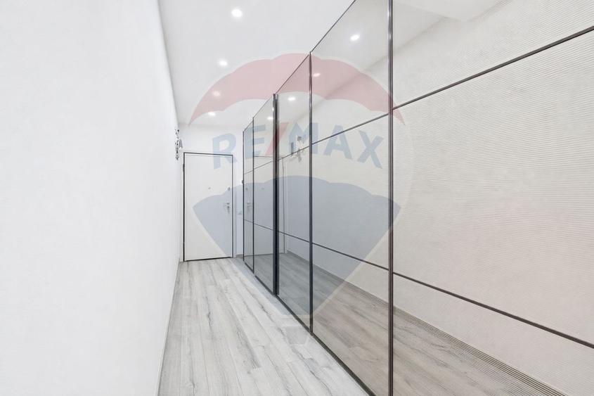 Apartament de vanzare - 3 camere 102mp + Terasa cu foisor 45mp