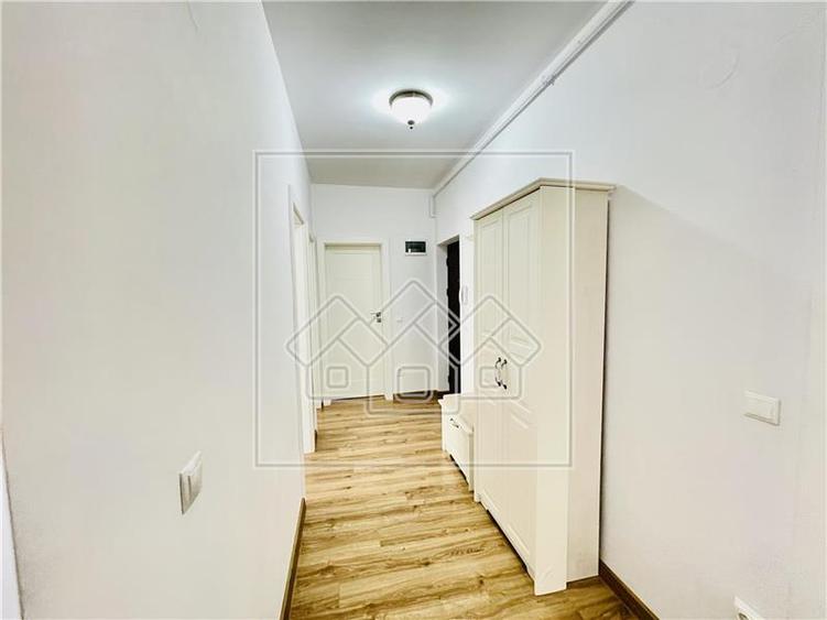 Apartament decomandat - NOU - 3 camere - 67 mp - balcon