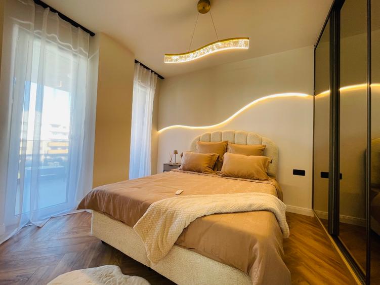PF vând ap 3 camere Florești, două băi, str Tineretului