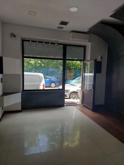 Pta Victoriei Inchiriez spatiu comercial stradal 30 mp parter vila