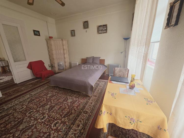 Vand casa saseasca 4 camere cu teren generos 2500 mp - 6