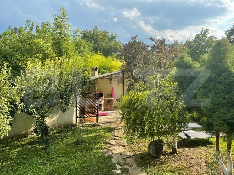 Casa 400 mp, teren 1164 mp, 3 niveluri, zona P-ta Chirila