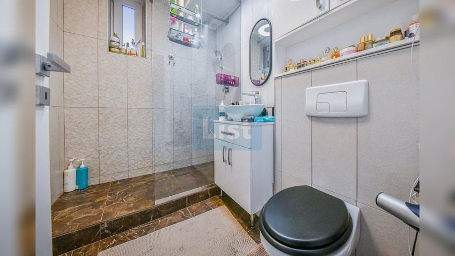Apartament cu 3 camere in Buna Ziua