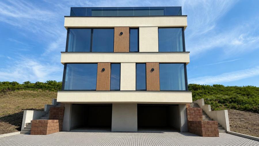Duplex modern, tehnologie smart, zona Voroneț, terasa panoramica cu view superb