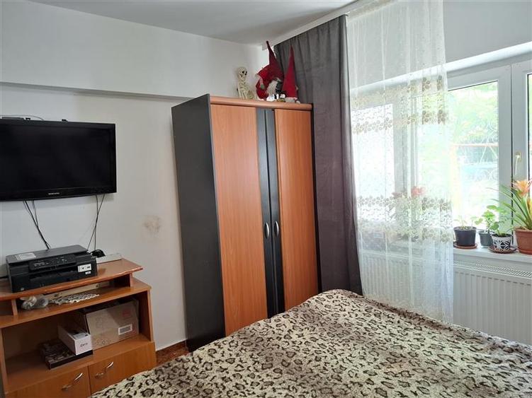 Apartament 2 camere parter, cu extindere, parcare