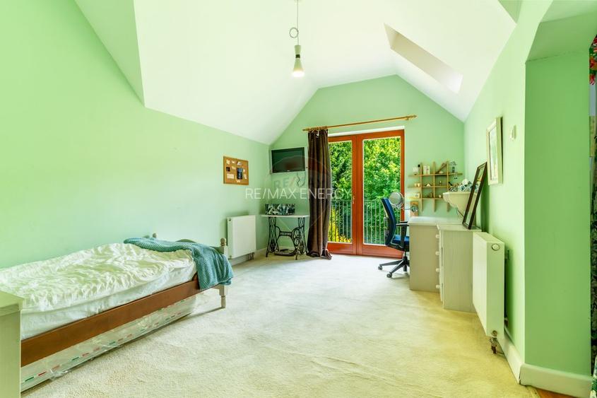 Casă / Vilă cu 6 camere de închiriat, tip estate, 0% comision - 13