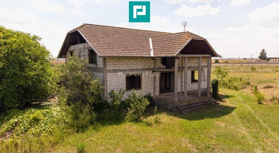 Casă impunătoare în Păuliș - 2